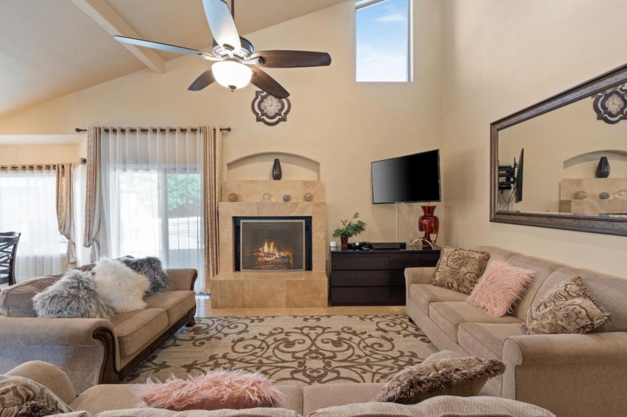 Stylish In Scottsdale-heatedpool And Hottub Holiday home *